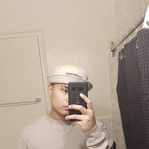 Meet your Posher, Jerone